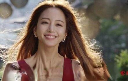 美女的诞生在线观看,揭秘美丽背后的秘密与奇迹  第2张